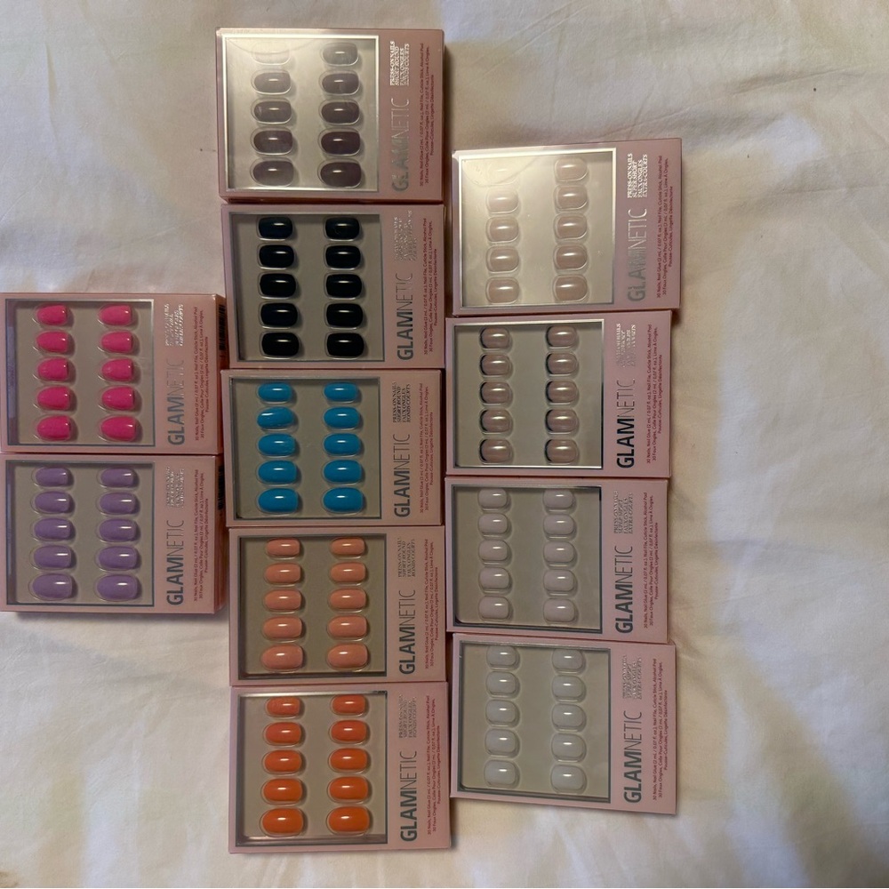 Press-On Nails Variety Pack - Assorted Colors